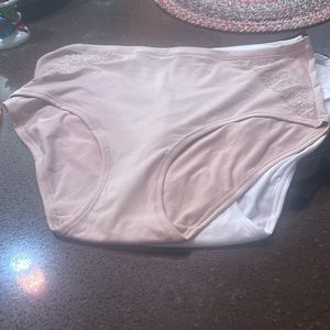 New with tags ladies underwear 3 pairs